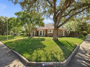 2244  Covinton Lane , Plano Texas 75023