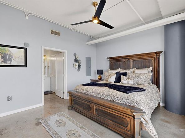 1001  Belleview Street  505, Dallas Texas 75215