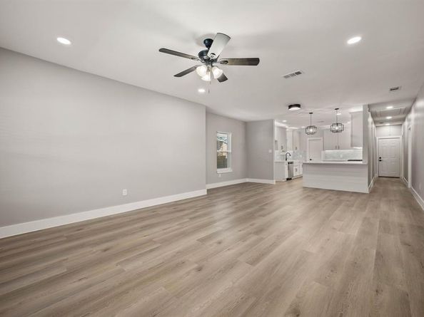 3329  Hemphill Street , Fort Worth Texas 76110
