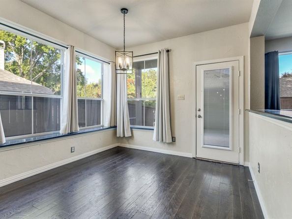 2804  Stonehurst Drive , Grapevine Texas 76051