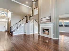 2804  Stonehurst Drive , Grapevine Texas 76051