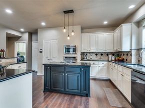 2804  Stonehurst Drive , Grapevine Texas 76051