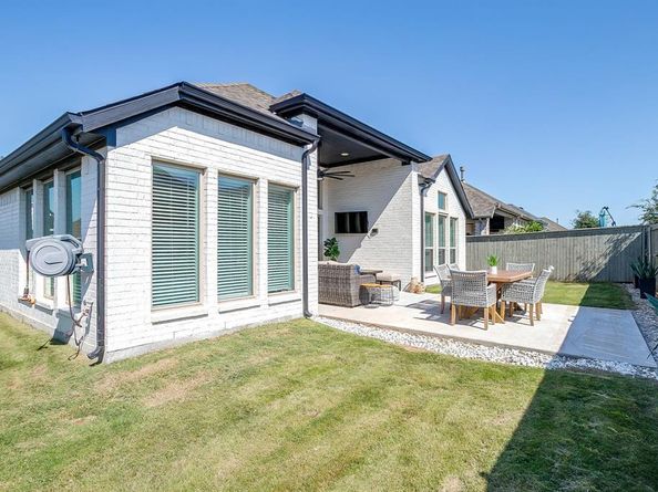 2453  Lazy Dog Lane , Northlake Texas 76247