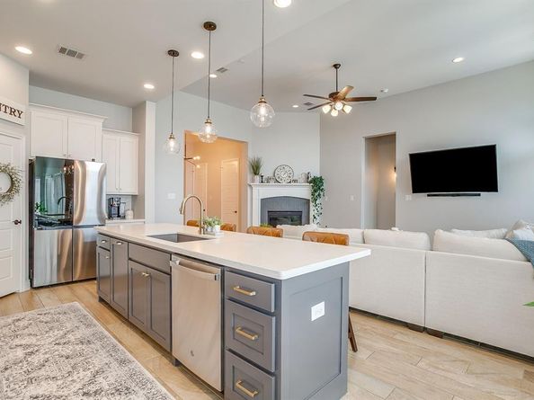 2453  Lazy Dog Lane , Northlake Texas 76247