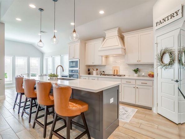 2453  Lazy Dog Lane , Northlake Texas 76247