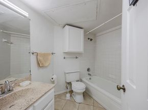 1608  Pecan Chase Circle  42, Arlington Texas 76012