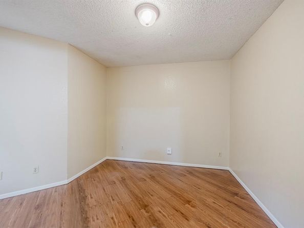 1608  Pecan Chase Circle  42, Arlington Texas 76012