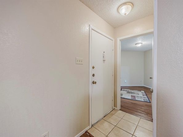 1608  Pecan Chase Circle  42, Arlington Texas 76012