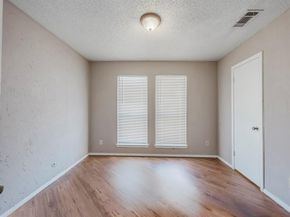 1608  Pecan Chase Circle  42, Arlington Texas 76012