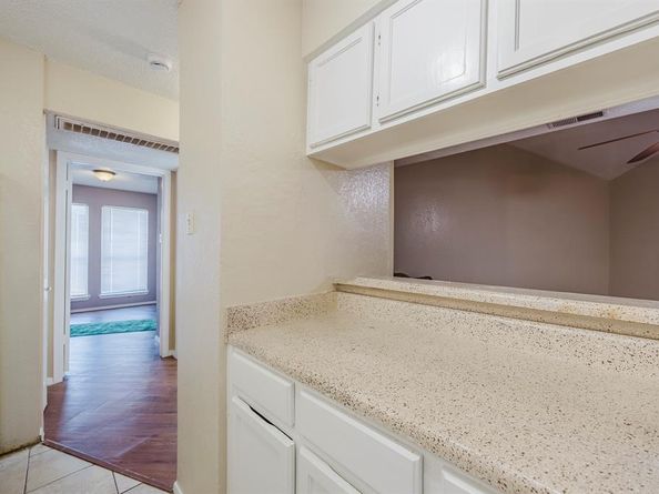 1608  Pecan Chase Circle  42, Arlington Texas 76012