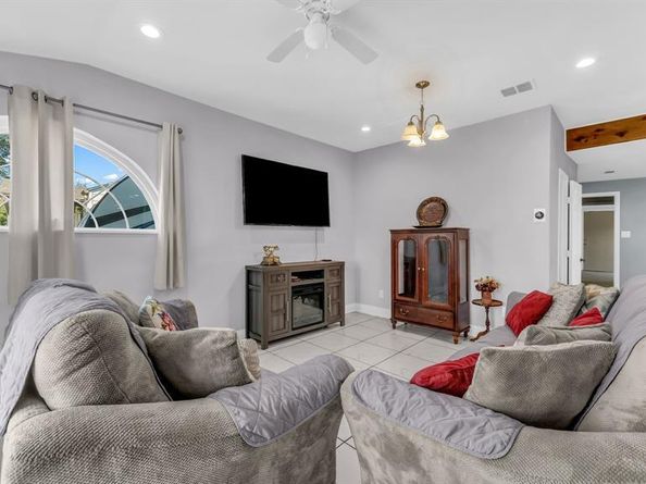 8814  Clifford Street , White Settlement Texas 76108