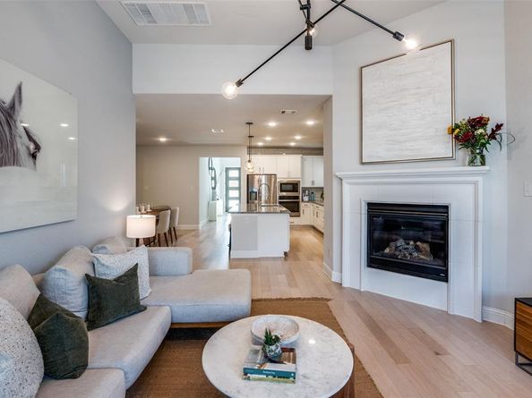 2265  Madison Street , Carrollton Texas 75010