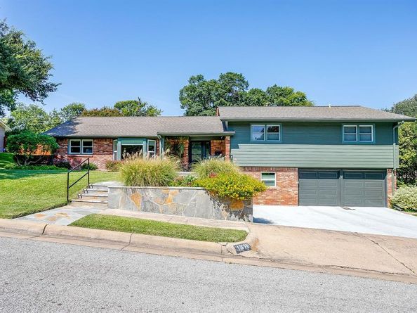 1816  Granada Road , Fort Worth Texas 76116