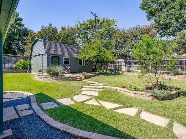 1816  Granada Road , Fort Worth Texas 76116