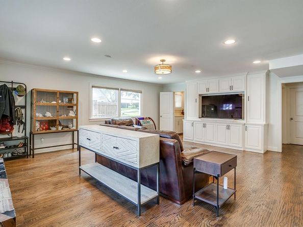 10739  Saint Lazare Drive , Dallas Texas 75229