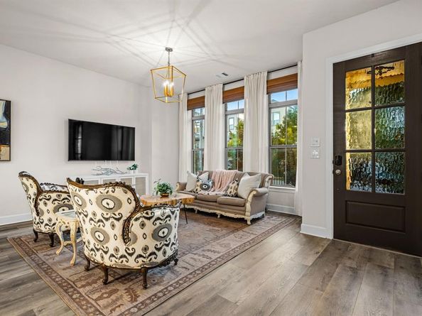 5325  Autumnbrook Court , Dallas Texas 75209