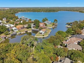 1805  Spinnaker Lane , Azle Texas 76020