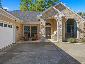 1805  Spinnaker Lane , Azle Texas 76020