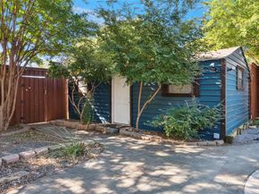 2913  persimmon Place , Rowlett Texas 75088