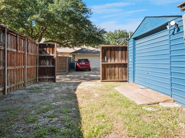 2913  persimmon Place , Rowlett Texas 75088