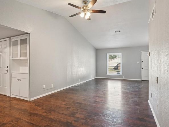 109  Harper Court , Grand Prairie Texas 75051