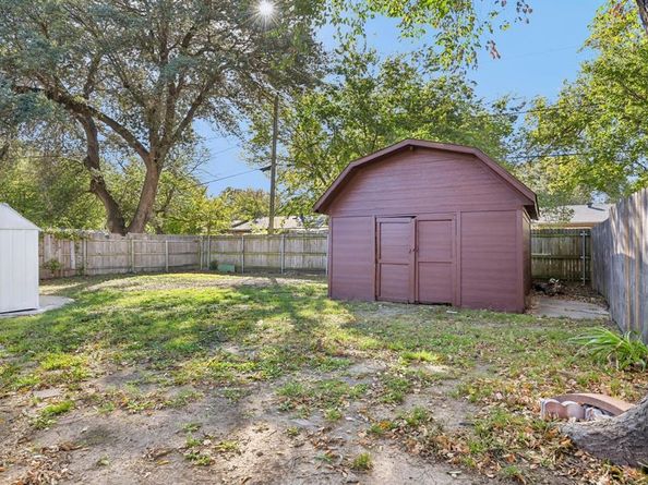 109  Harper Court , Grand Prairie Texas 75051