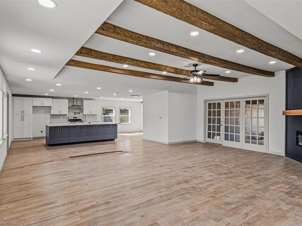 1301  Pecan Valley Drive , Garland Texas 75043