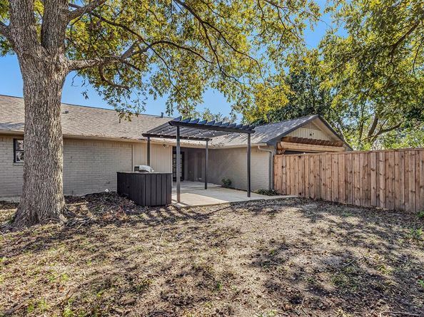 1301  Pecan Valley Drive , Garland Texas 75043