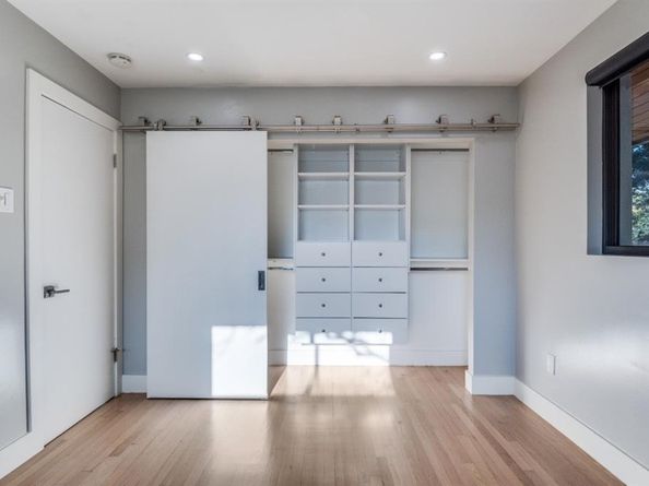 9755  Van Dyke Road , Dallas Texas 75218