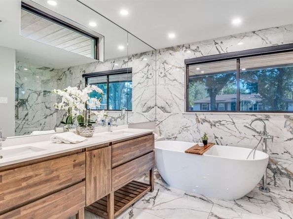 9755  Van Dyke Road , Dallas Texas 75218