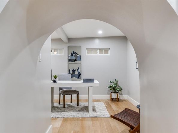 9755  Van Dyke Road , Dallas Texas 75218