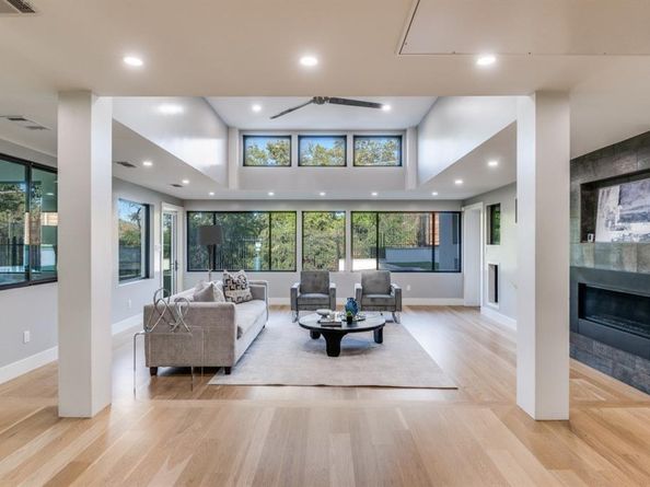 9755  Van Dyke Road , Dallas Texas 75218