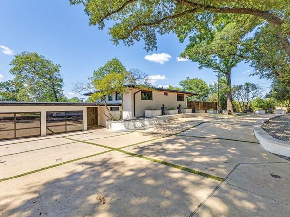 9755  Van Dyke Road , Dallas Texas 75218