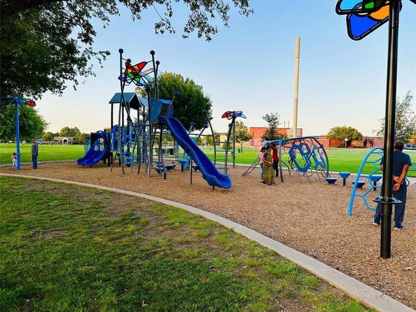 1424  Greenwich Drive , Allen Texas 75013