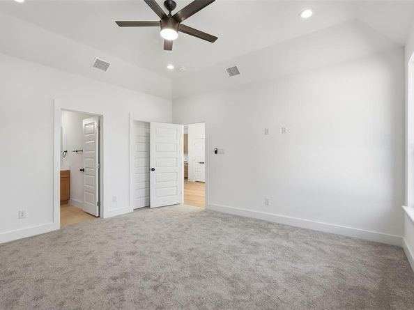 1815  Beauford  , Dallas Texas 75253