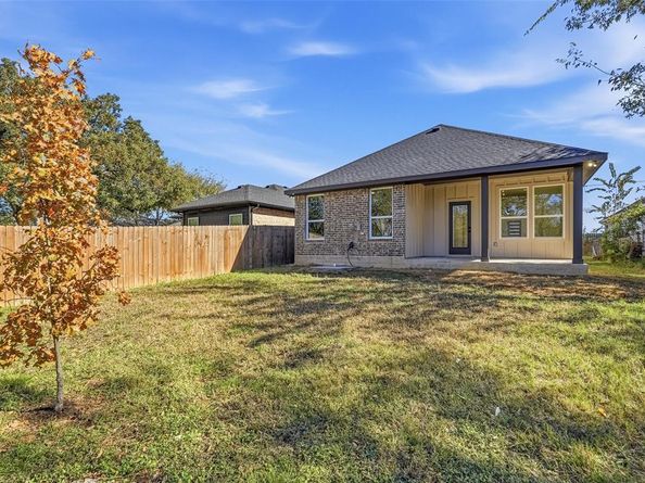 1815  Beauford  , Dallas Texas 75253