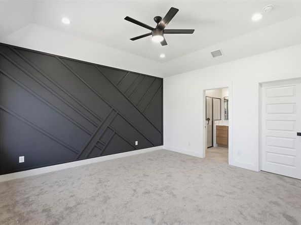 1815  Beauford  , Dallas Texas 75253