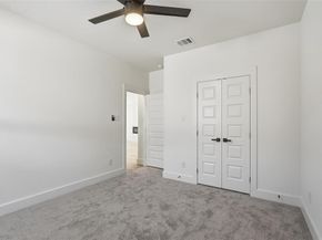 1815  Beauford  , Dallas Texas 75253