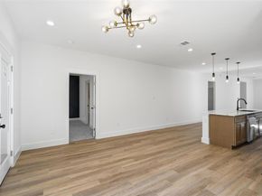 1815  Beauford  , Dallas Texas 75253