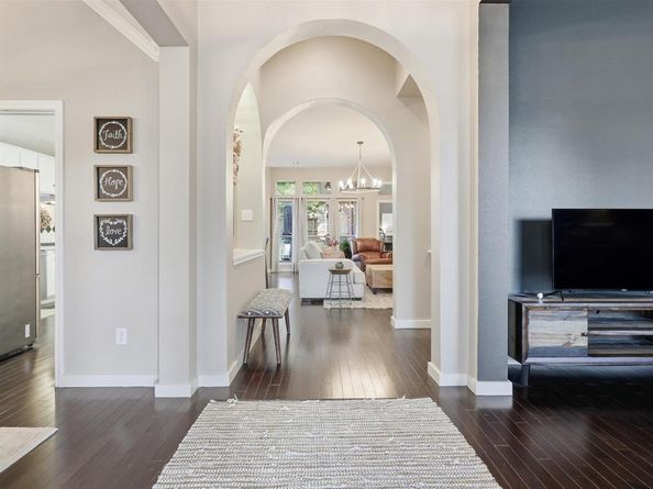 8805  Falcon View Drive , McKinney Texas 75072