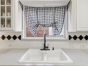 8805  Falcon View Drive , McKinney Texas 75072