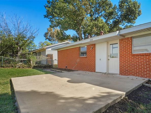2537  Vickie Street , Mesquite Texas 75149