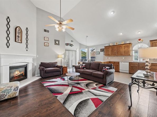 12717  Hannahsville Lane , Fort Worth Texas 76244