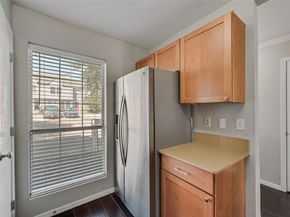 43  Abbey Road , Euless Texas 76039