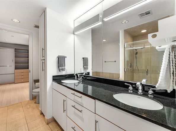 1505  Elm Street  1003, Dallas Texas 75201