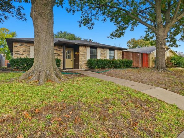 9101  Willowbrook Drive , Rowlett Texas 75088