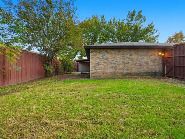 9101  Willowbrook Drive , Rowlett Texas 75088