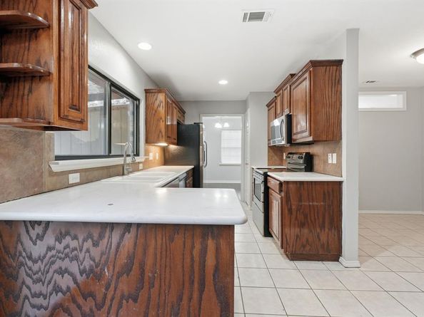 9101  Willowbrook Drive , Rowlett Texas 75088