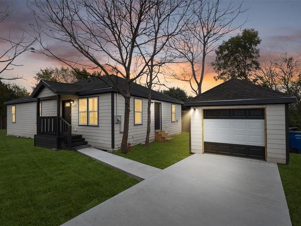 1638  Stevens Street , Dallas Texas 75228