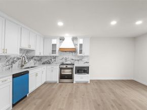 1638  Stevens Street , Dallas Texas 75228